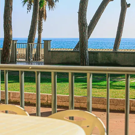 Апартаменты Litoral Costa Dorada - Pins I Mar Only Families Камбрильс