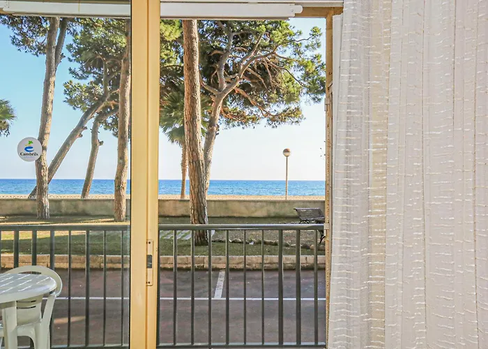 Litoral Costa Dorada - Pins I Mar Only Families Апартаменты