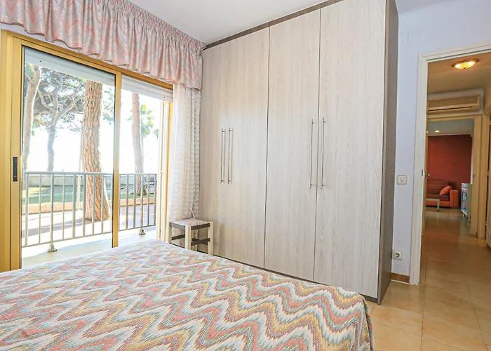 Апартаменты Litoral Costa Dorada - Pins I Mar Only Families Камбрильс